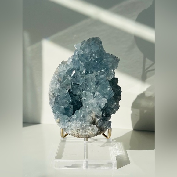 Celestite Cluster - Picture 11 of 13